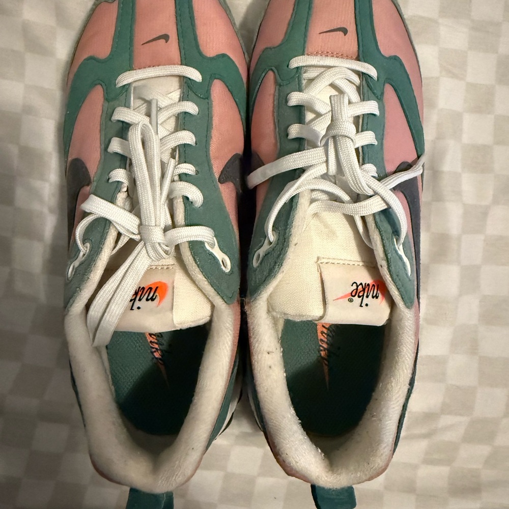Nike Air Max Dawn Womens Size Rust Pink Iron Grey Jade Glaze DC4068 size 8.5 - Picture 2 of 4